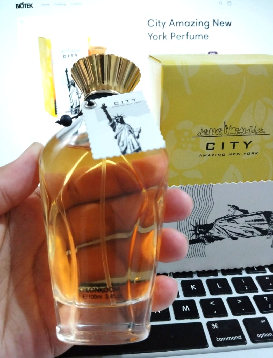 Huggo 150ml and city 100ml deal of 2 perfumes